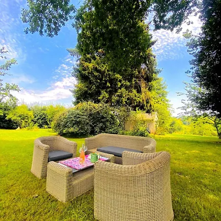 Prázdninový dům Nature Luxuriante, Jeux En Famille, Workation Et Sauna Pour 1 A 4 Personnes *